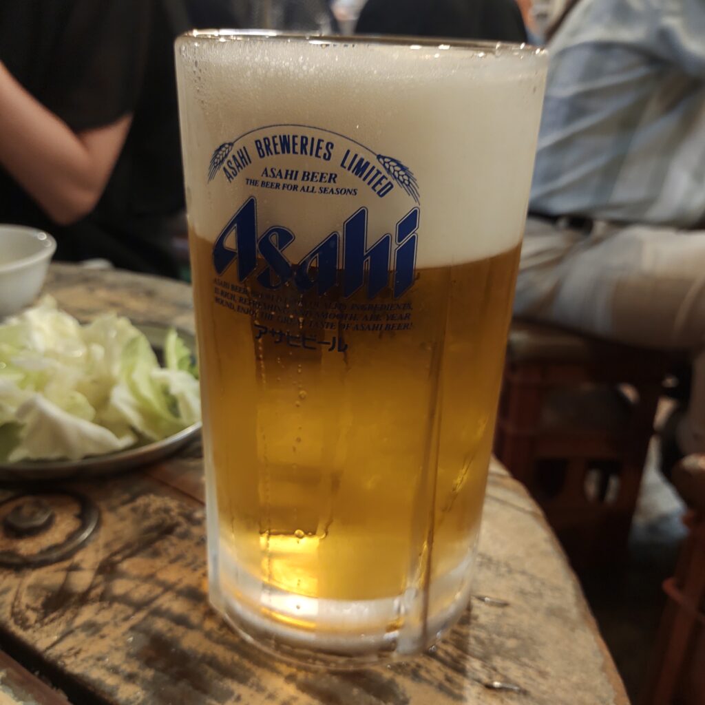 メガ生ビール（980円）