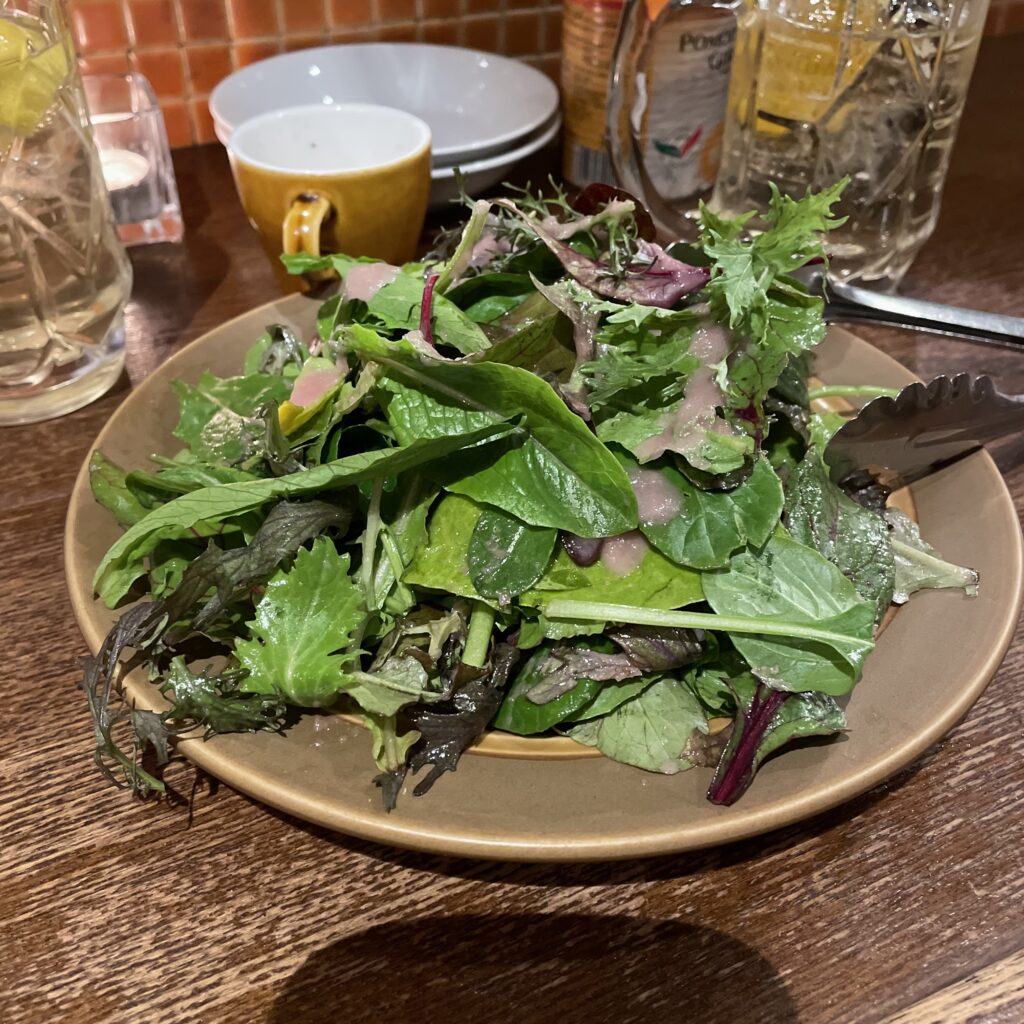 無農薬野菜とルッコラのグリーンサラダ